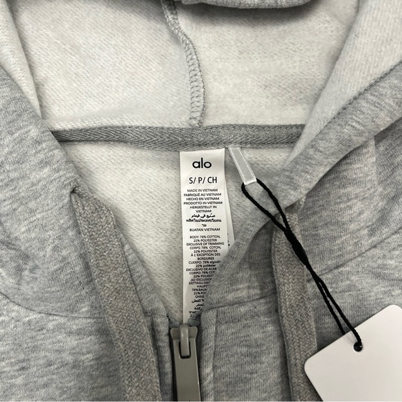 ALO Yoga Unisex Gray Zip-Up Hoodie and Jogger Set - Picture 4 of 16
